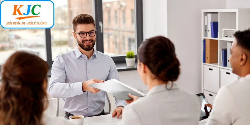 Thông tin tuyển dụng của liên minh luôn hấp dẫn